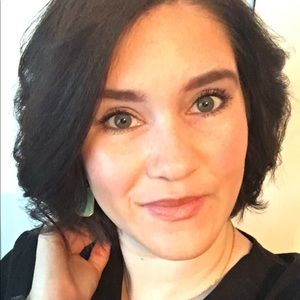 Meet your Posher, Ashly